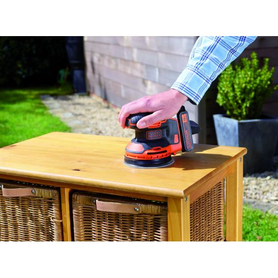 Black+Decker LEVIGATRICE ROTORBITALE A BATTERIA BDCROS18-QW 18V 1 batteria 1,5 Ah FV56243 Black + Decker