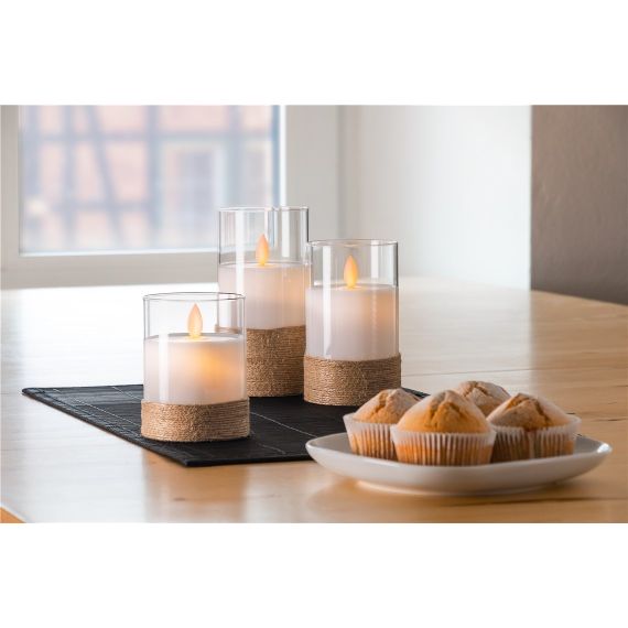 Set di 3 candele a LED di cera vera in vetro, bianco, avvolto in canapa, incl. 8x AA (LR6) WE75262 Goobay