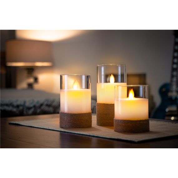 Set di 3 candele a LED di cera vera in vetro, bianco, avvolto in canapa, incl. 8x AA (LR6) WE75262 Goobay